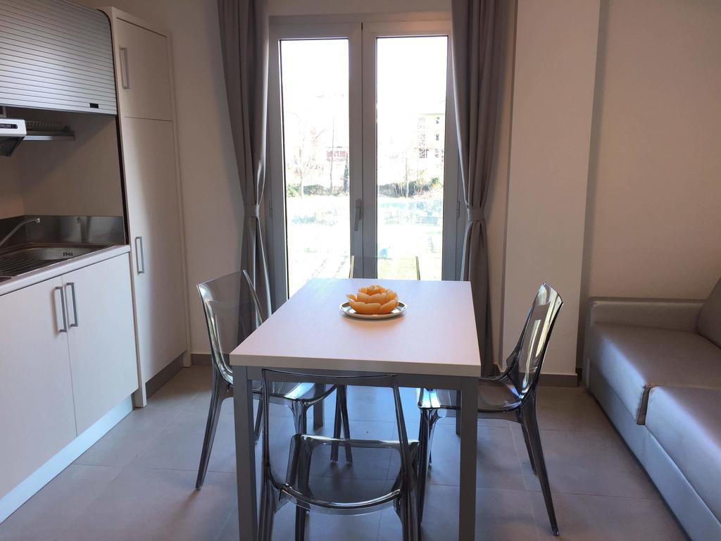 Residence Hotel Albachiara Rimini Bilik gambar